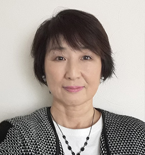 広報委員長　岡田由美（高87回生　旧姓：野本）